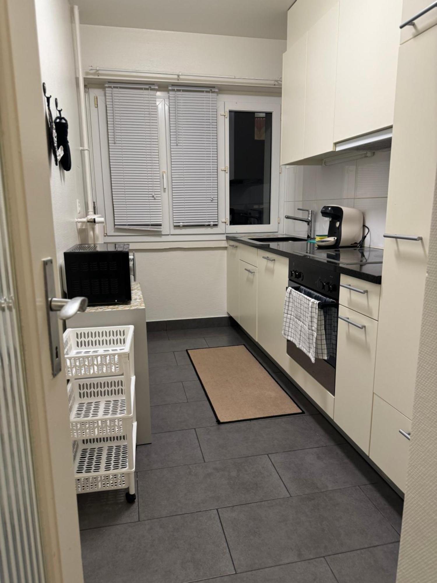 Apartahotel Confort Lausanne Bagian luar foto